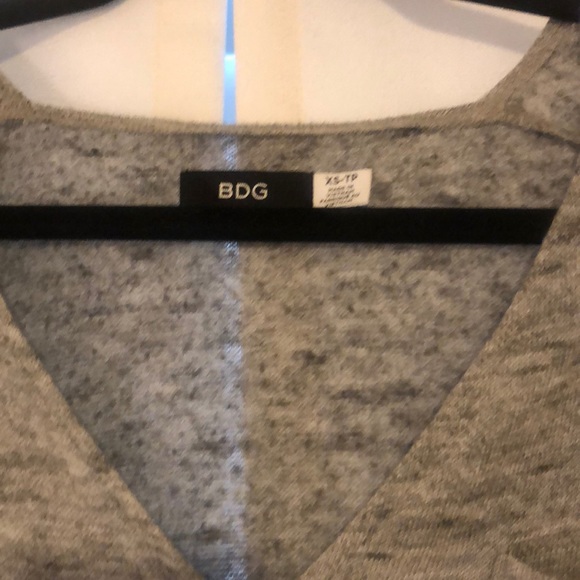 Gray V-Neck Sweater from Urban Outfitters - Picture 3 of 4